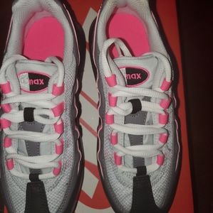 Youth girls Nikr Air Max '95